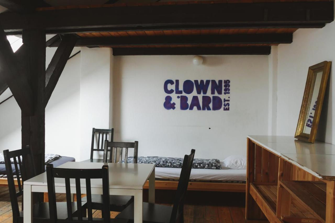 Clown&Bard Hostel Prag Exterior foto